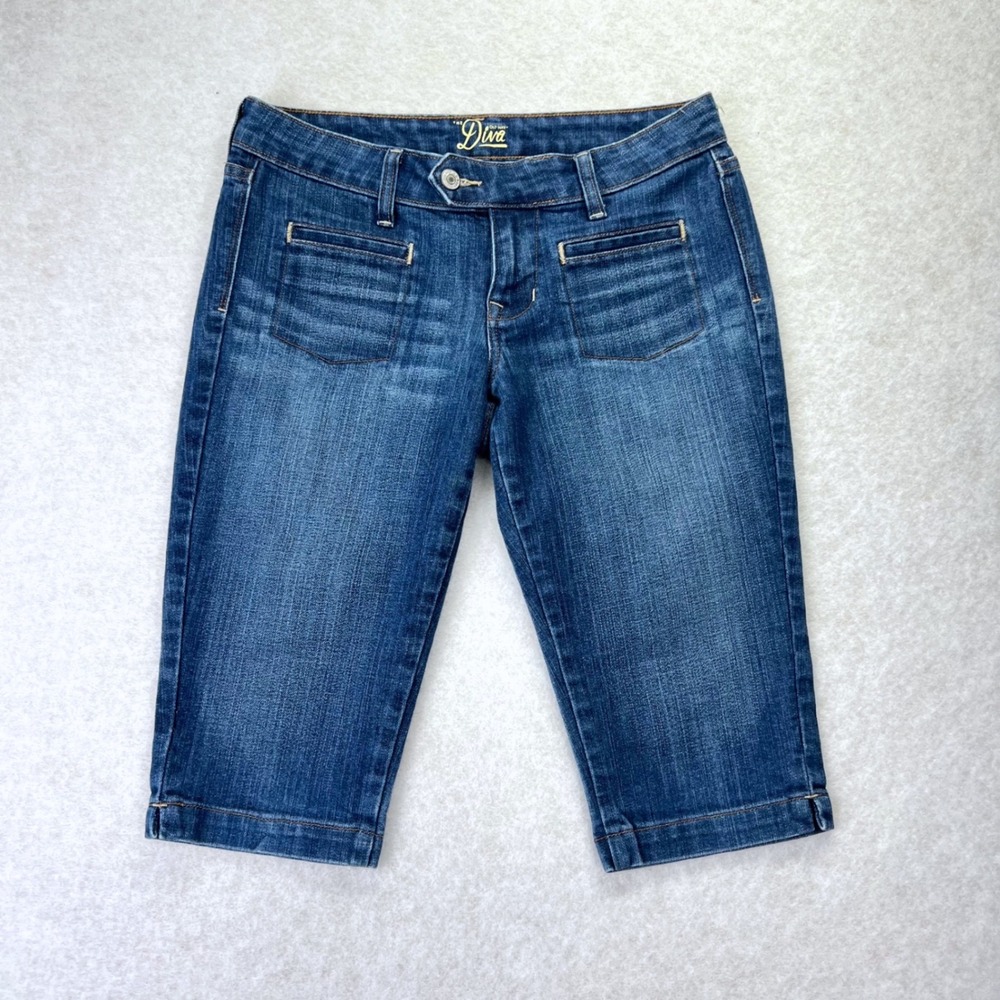 Y2K Low Rise Old Navy The Diva Bermuda Jean Shorts Womens 4 Blue Denim Jorts